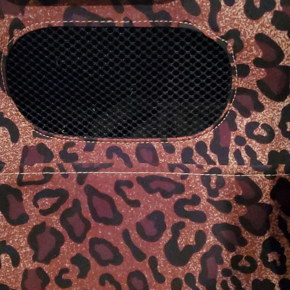Bloomingdale's hp Dec 20 exclusive female small dog Carrier Best Of Bev Hills